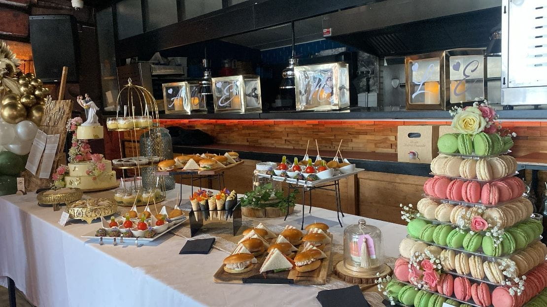 Table buffet de mariage à l'Urban Beach