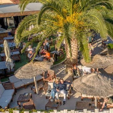 L’Urban Beach, votre restaurant de plage en bord de mer à Saint-Raphael (2023-07-13_1.jpg)