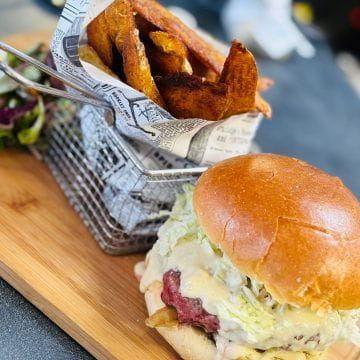 L’Urban Beach, votre restaurant de plage en bord de mer à Saint-Raphael (2025-01-10_1.jpg)