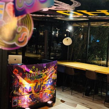 L’Urban Beach, votre restaurant de plage en bord de mer à Saint-Raphael (2025-03-05_1.jpg)