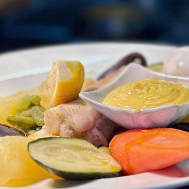 L’Urban Beach, votre restaurant de plage en bord de mer à Saint-Raphael (2026-04-09_1.jpg)