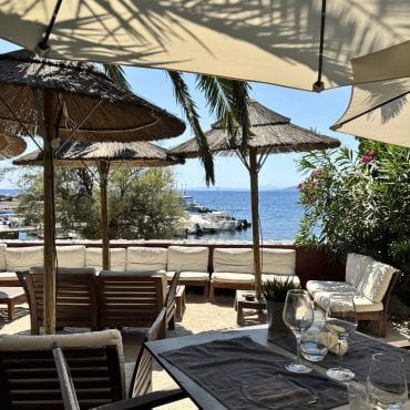 L’Urban Beach, votre restaurant de plage en bord de mer à Saint-Raphael (2026-04-23_1.jpg)